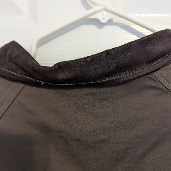 Jacket - Picture 9 of 10